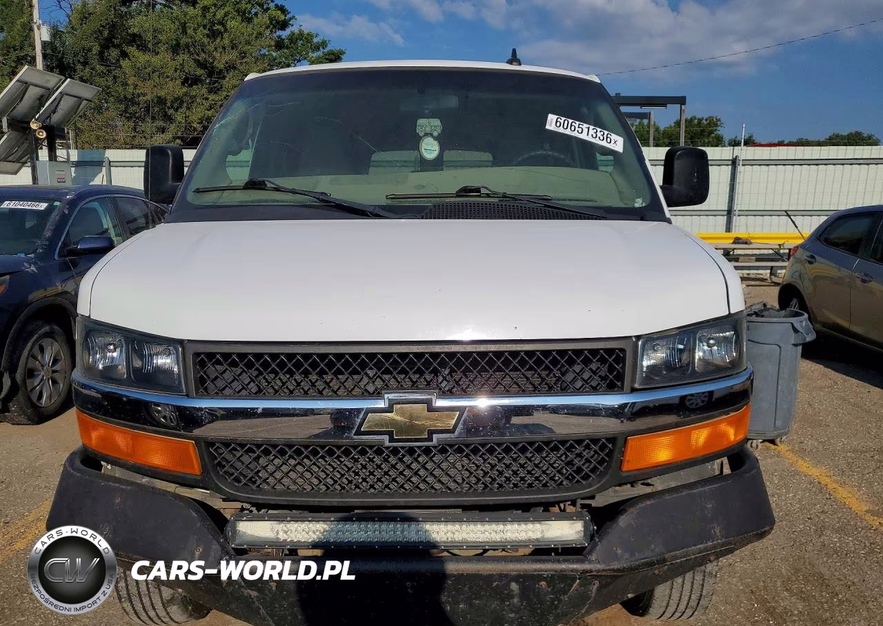 2017 Chevrolet Express G3500 Ls VIN:1GAZGLFG4H1132489 - 5