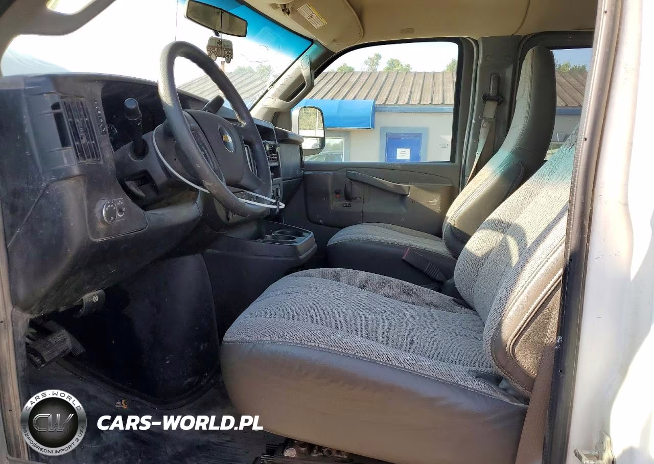 2017 Chevrolet Express G3500 Ls VIN:1GAZGLFG4H1132489 - 7
