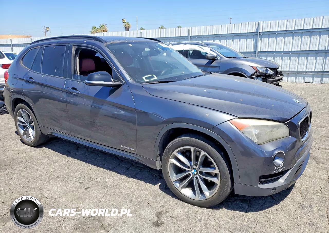2014 BMW X1 xDrive28I VIN:WBAVL1C53EVR94953 - 4