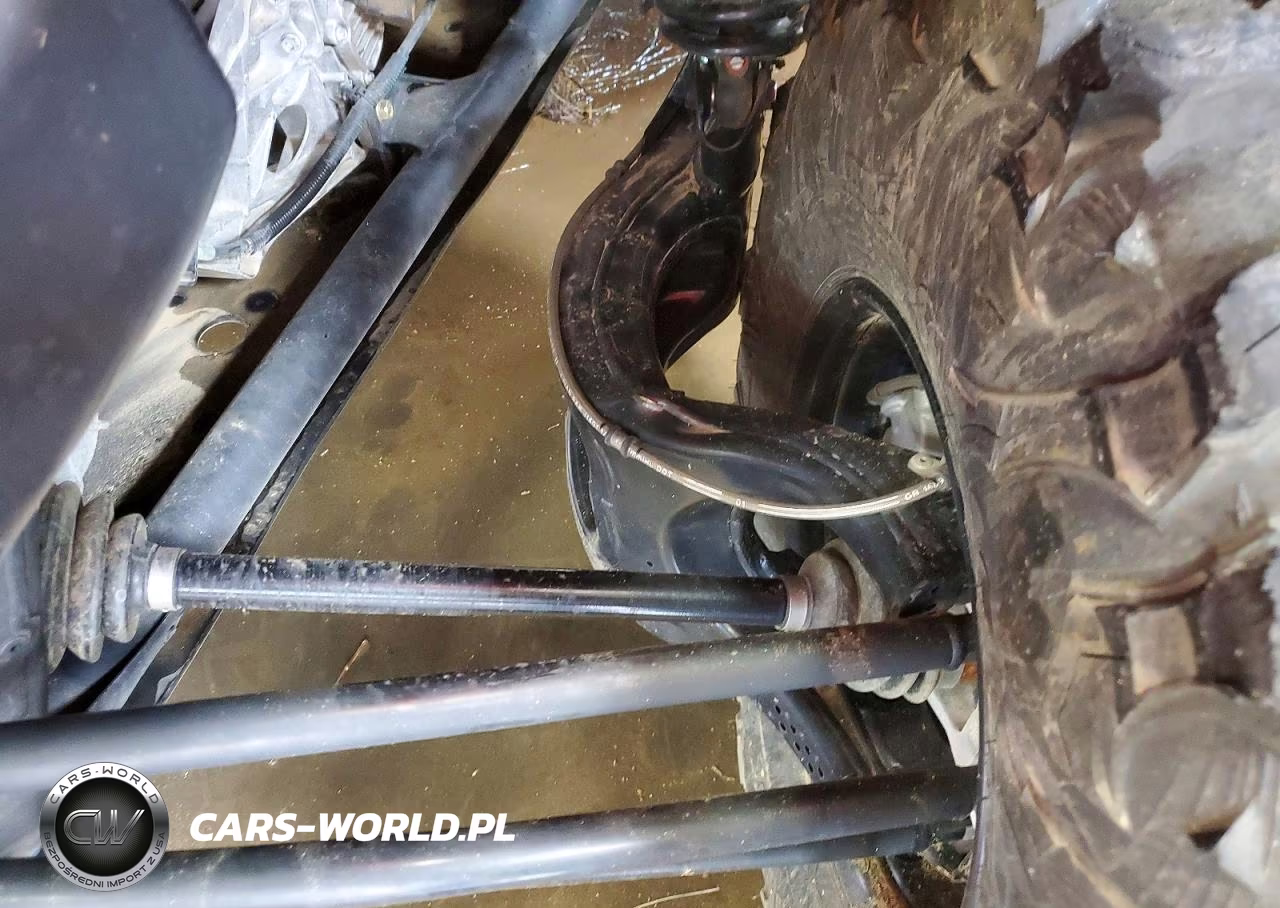 2023 Can-Am Maverick X3 Utility Vehicle VIN:3JBVDAV47PE000805 - 9