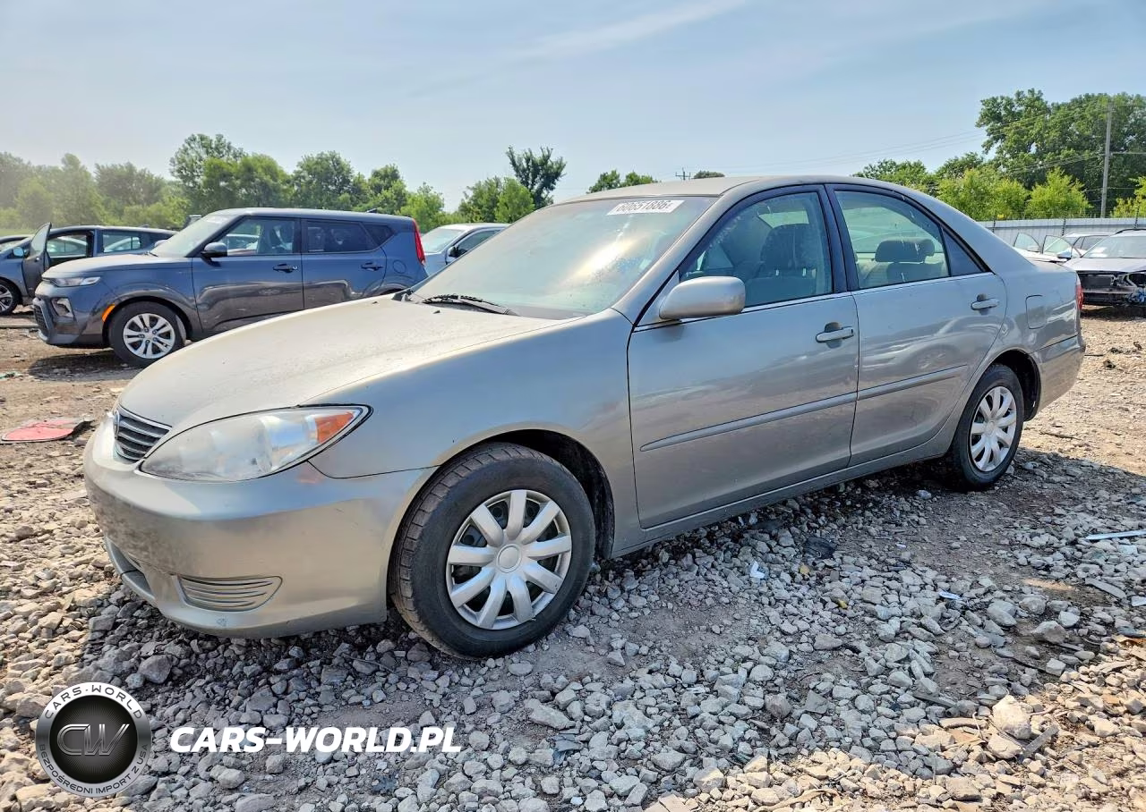 2005 Toyota Camry Le