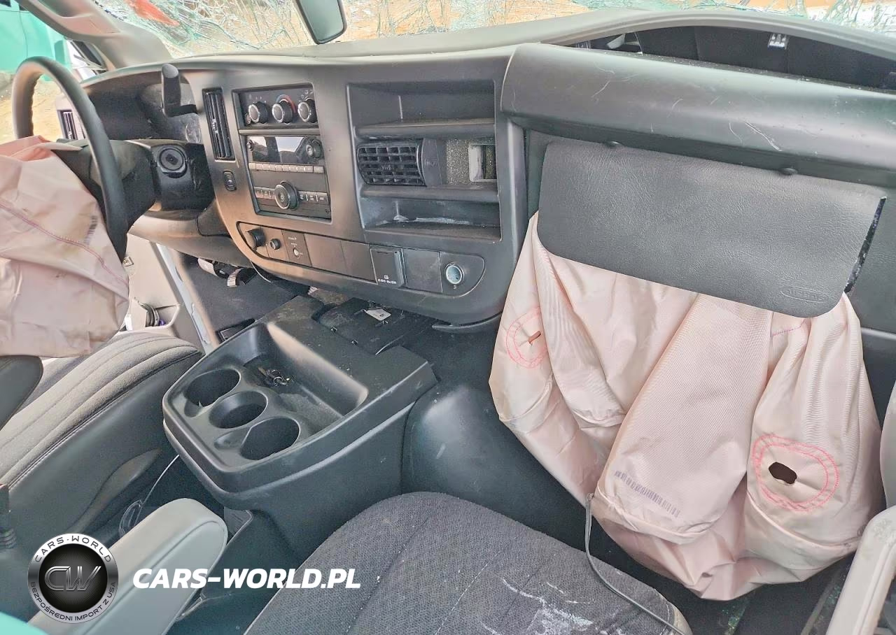2025 GMC Savana G2500 VIN:1GTW7AFP0S1168699 - 8