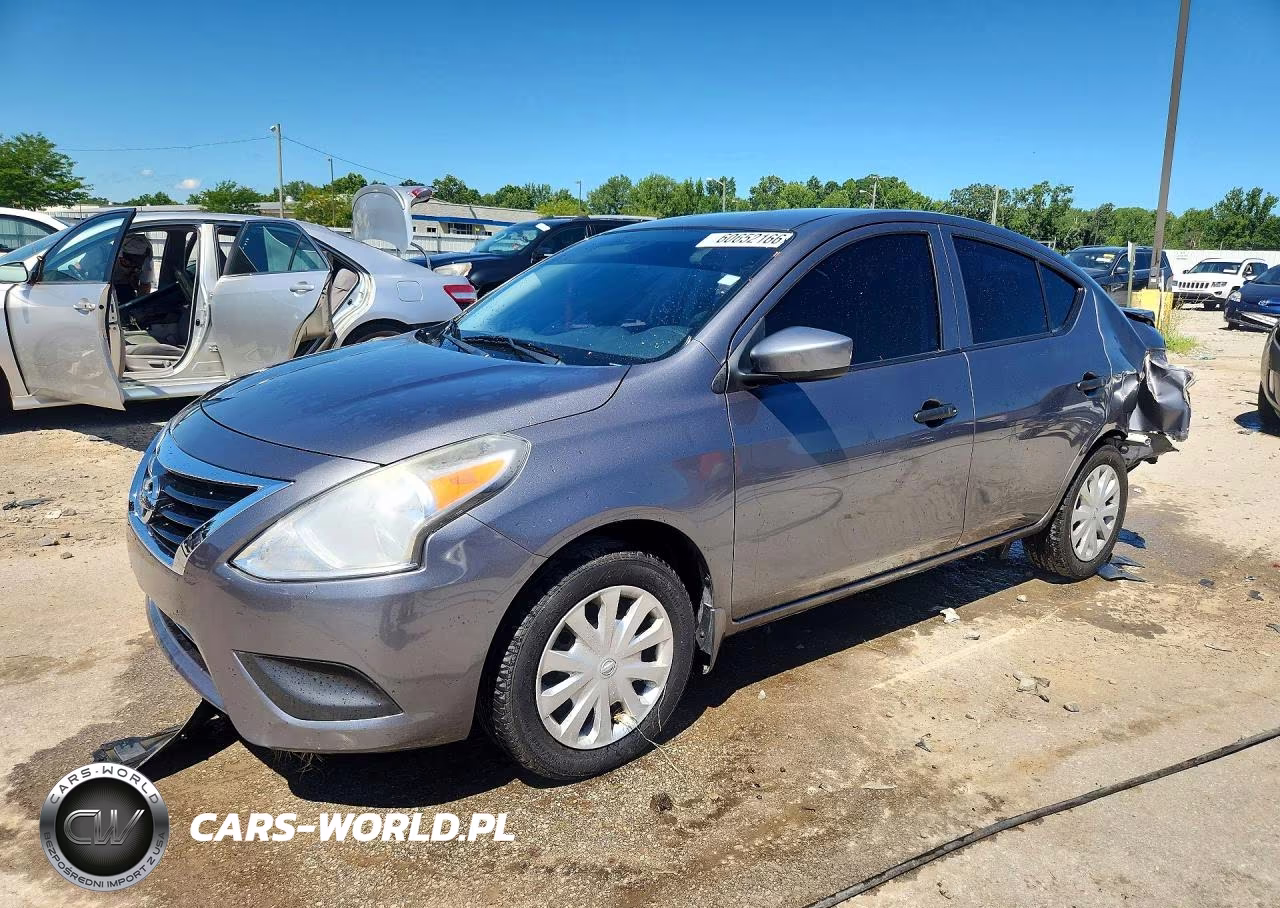 2018 Nissan Versa S Plus – zdjęcie 1 z 12