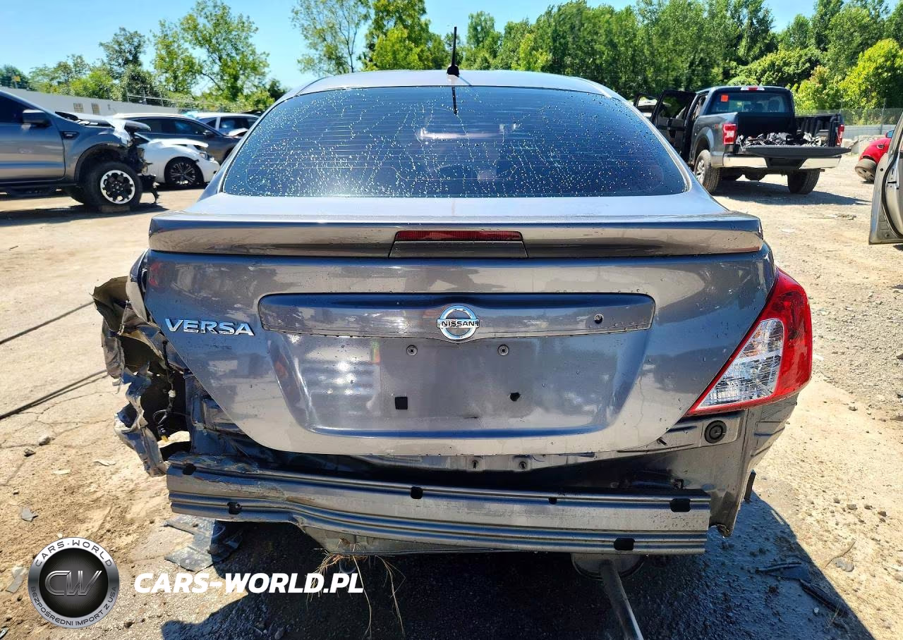 2018 Nissan Versa S Plus VIN:3N1CN7APXJL857128 - 6