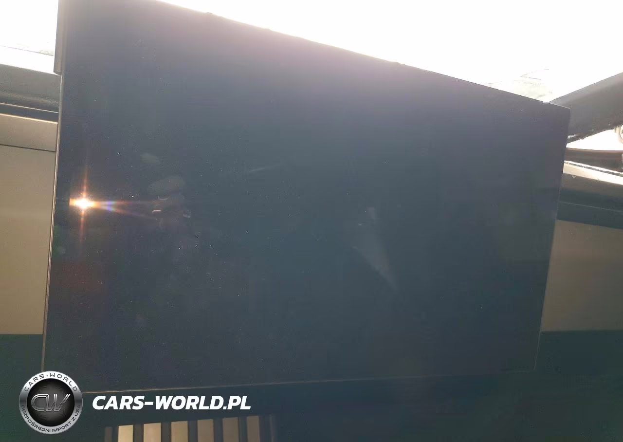 2024 Tesla Cybertruck VIN:7G2CEHED2RA027993 - 9