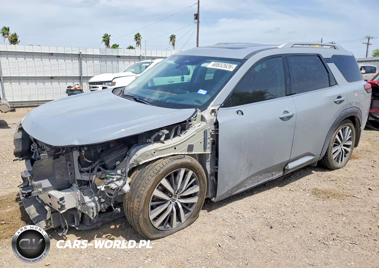 2022 Nissan Pathfinder Platinum