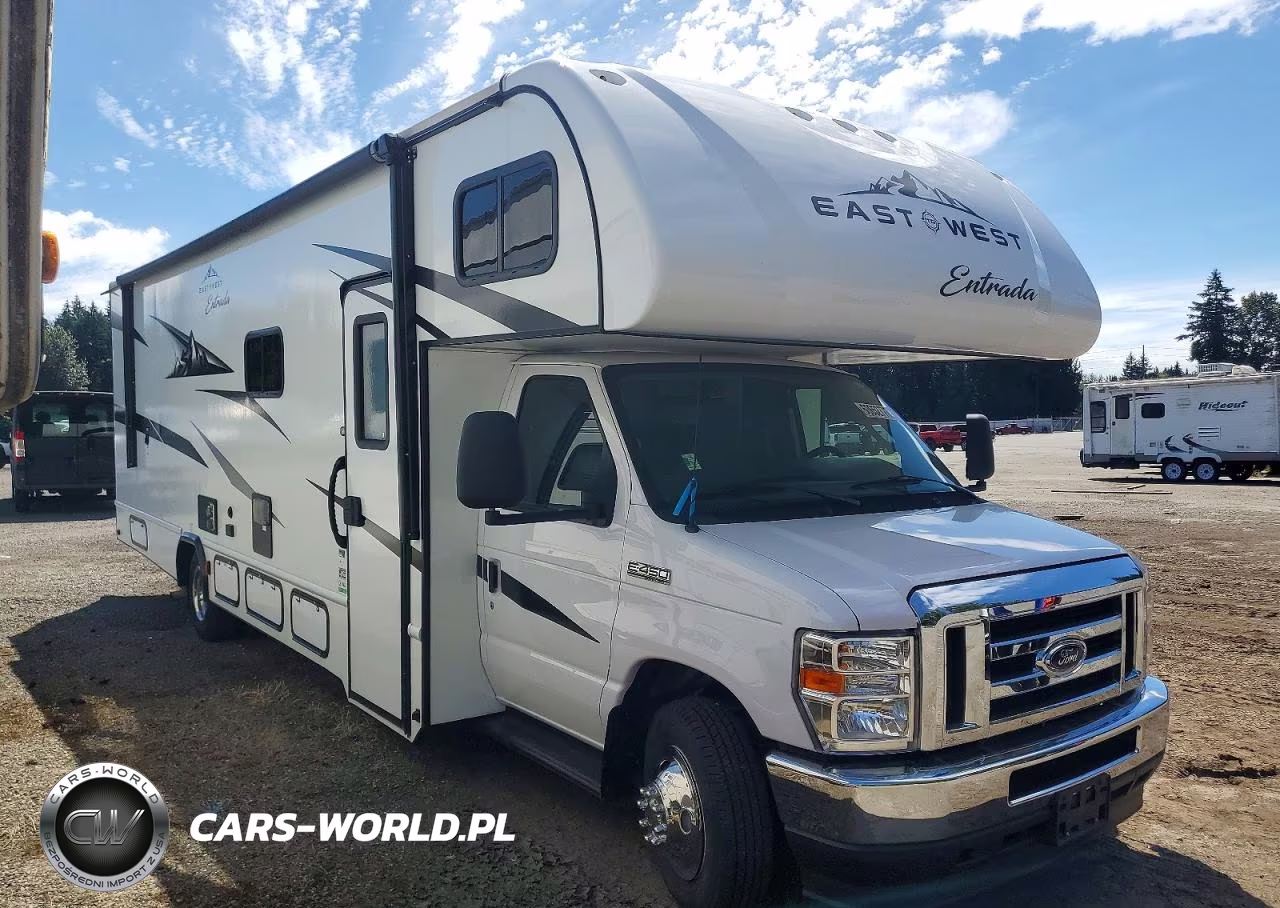 2023 Ford Econoline E450 Super Duty Cutaway Van