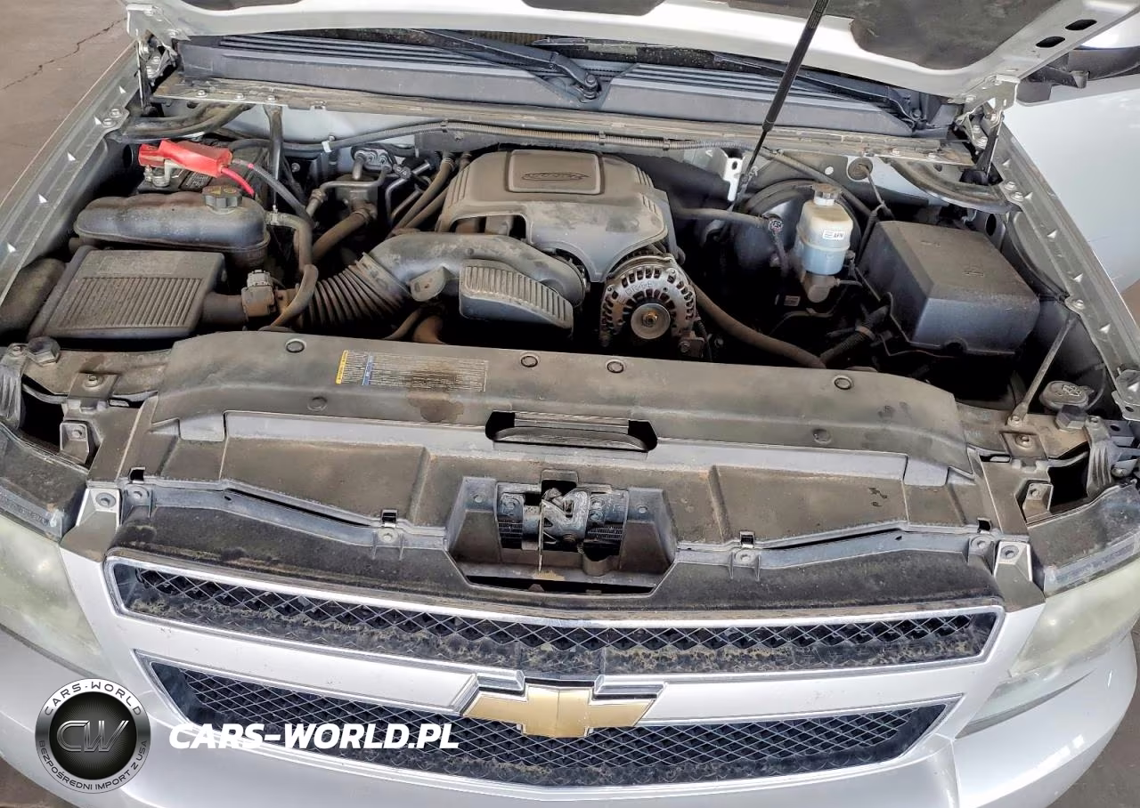 2011 Chevrolet Suburban K1500 Ls VIN:1GNSKHE39BR236432 - 12