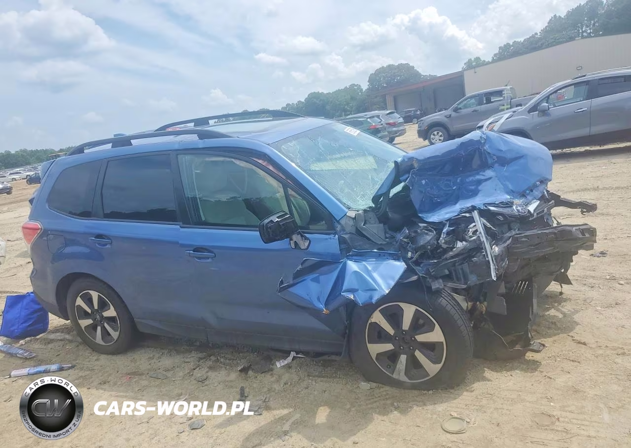 2018 Subaru Forester VIN:JF2SJAGCXJH611265 - 4