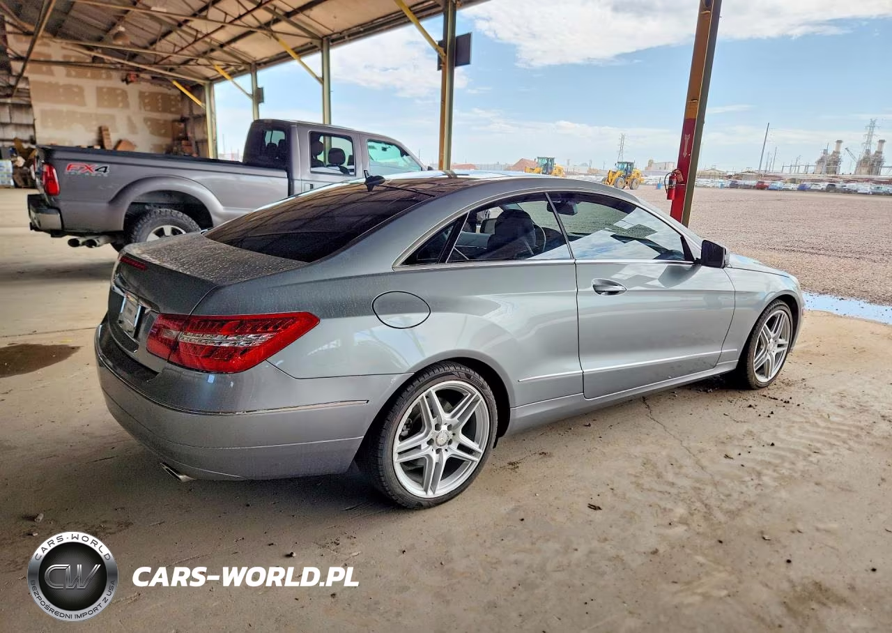 2010 Mercedes-Benz E 350 VIN:WDDKJ5GB9AF039569 - 3
