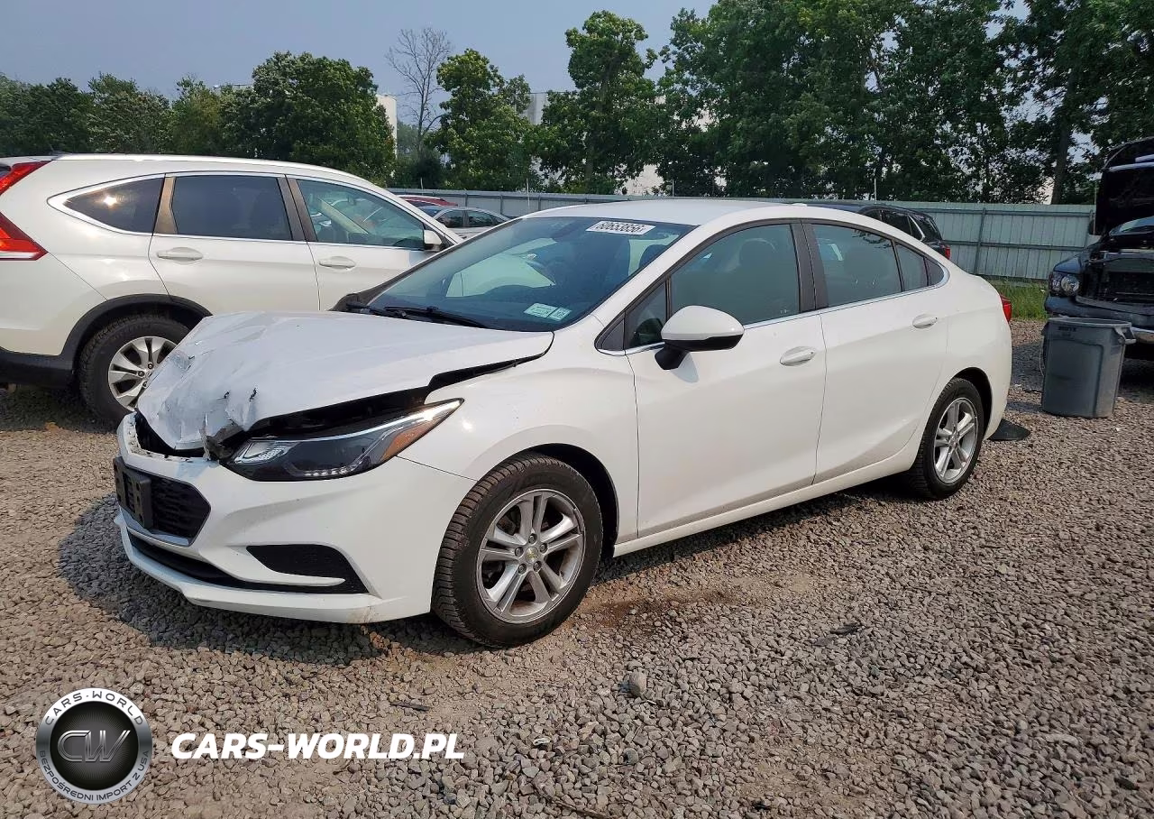 2018 Chevrolet Cruze Lt Auto – zdjęcie 1 z 13