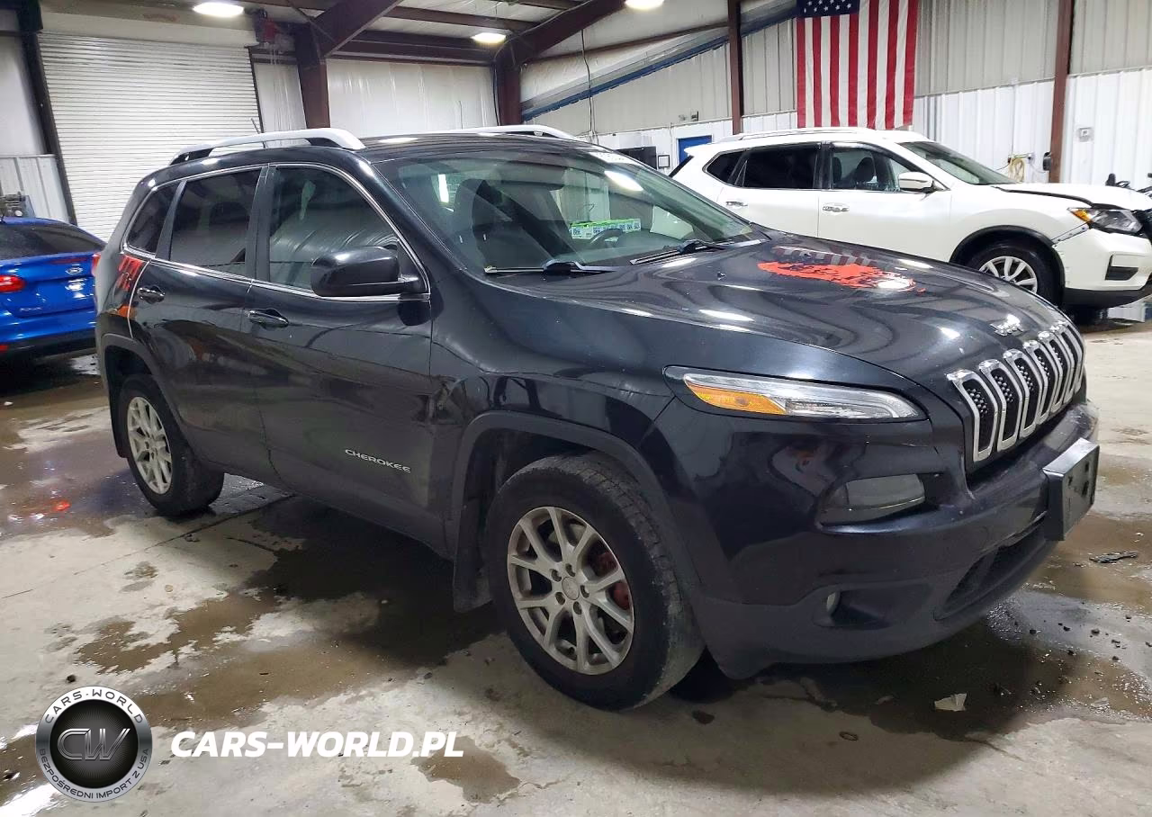 2014 Jeep Cherokee Latitude VIN:1C4PJMCS3EW142704 - 4