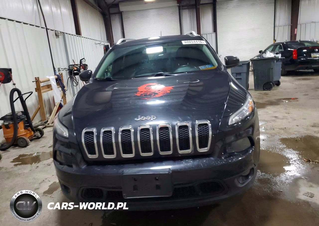 2014 Jeep Cherokee Latitude VIN:1C4PJMCS3EW142704 - 5