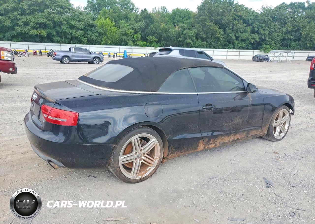 2010 Audi A5 Premium Plus VIN:WAUJFAFH1AN007546 - 3