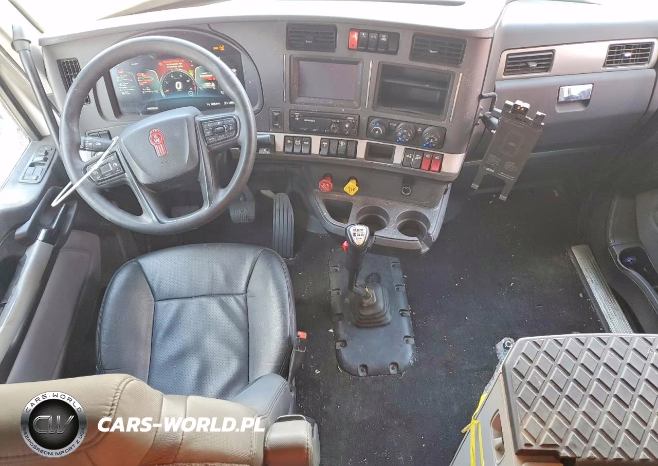 2023 Kenworth T680 Semi Truck VIN:1XKYDP9X7PJ236430 - 8