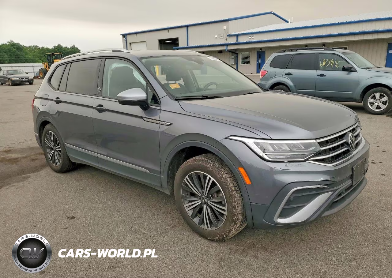 2024 Volkswagen Tiguan Wolfsburg VIN:3VVAB7AX2RM233828 - 4