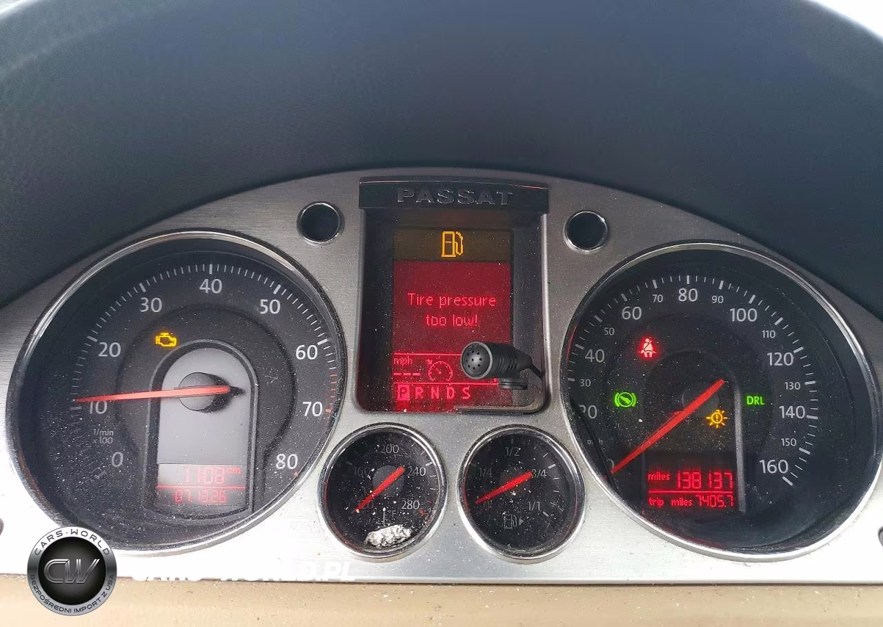 2008 Volkswagen Passat Vr6 4Motion VIN:WVWDU73C18P065740 - 9