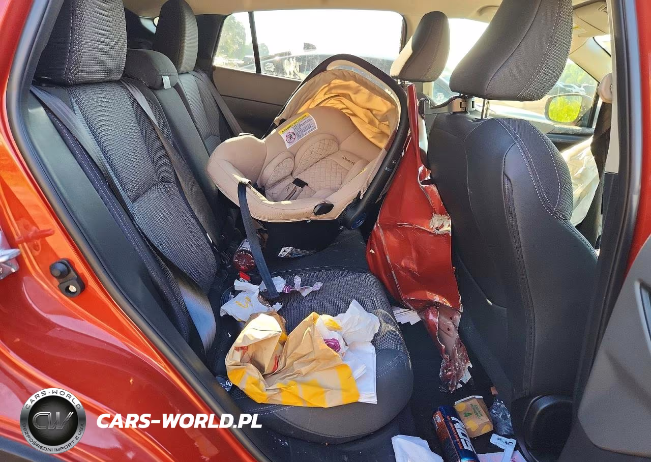 2024 Subaru Crosstrek Premium VIN:JF2GUADC5RH346736 - 11