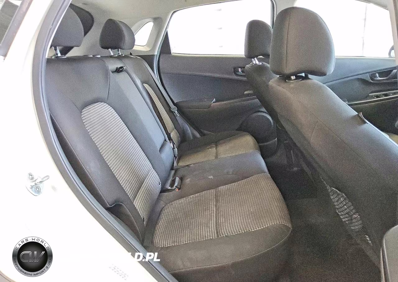 2020 Hyundai Kona Se VIN:KM8K12AA1LU441749 - 10