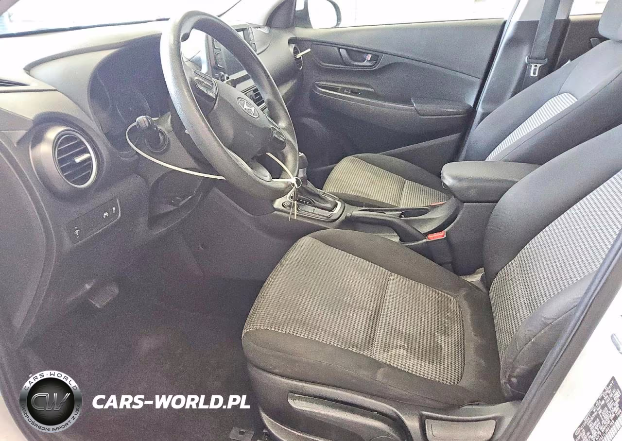 2020 Hyundai Kona Se VIN:KM8K12AA1LU441749 - 7