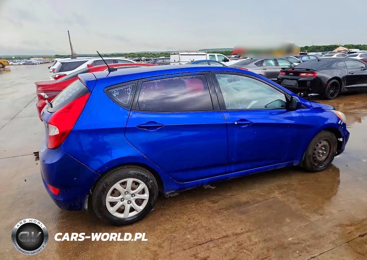 2013 Hyundai Accent Gs VIN:KMHCT5AE1DU108200 - 3