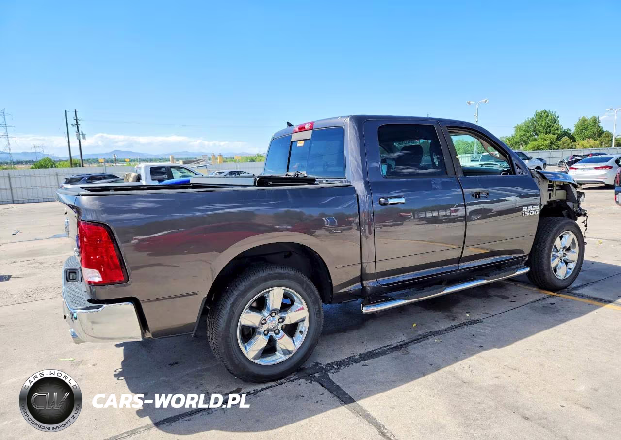 2015 Ram 1500 Slt VIN:1C6RR7LT4FS705819 - 3