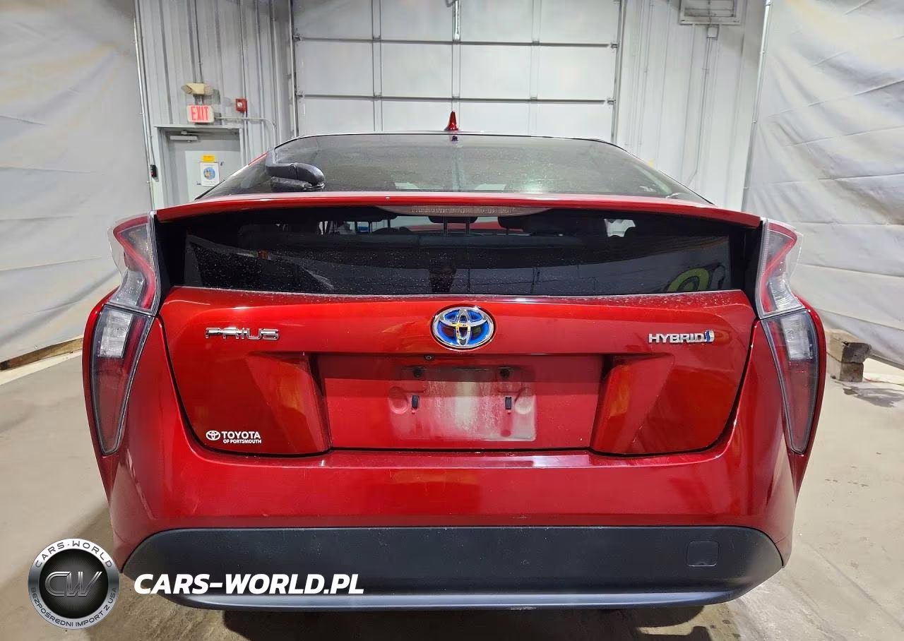 2016 Toyota Prius Three VIN:JTDKARFU9G3516872 - 6