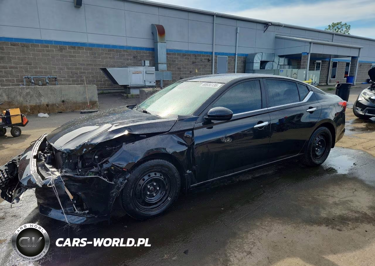 2022 Nissan Altima S – zdjęcie 1 z 13