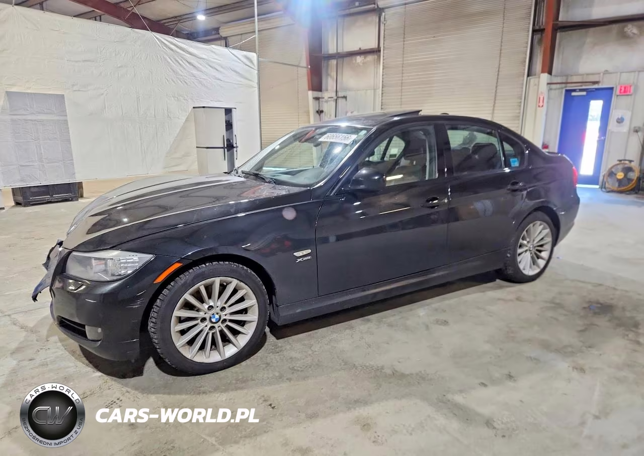 2011 BMW 328 Xi – zdjęcie 1 z 12