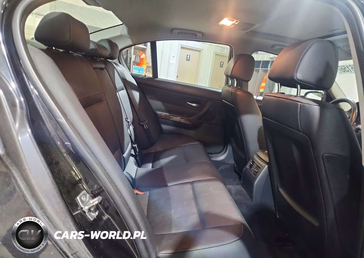 2011 BMW 328 Xi VIN:WBAPK7C50BA463601 - 10
