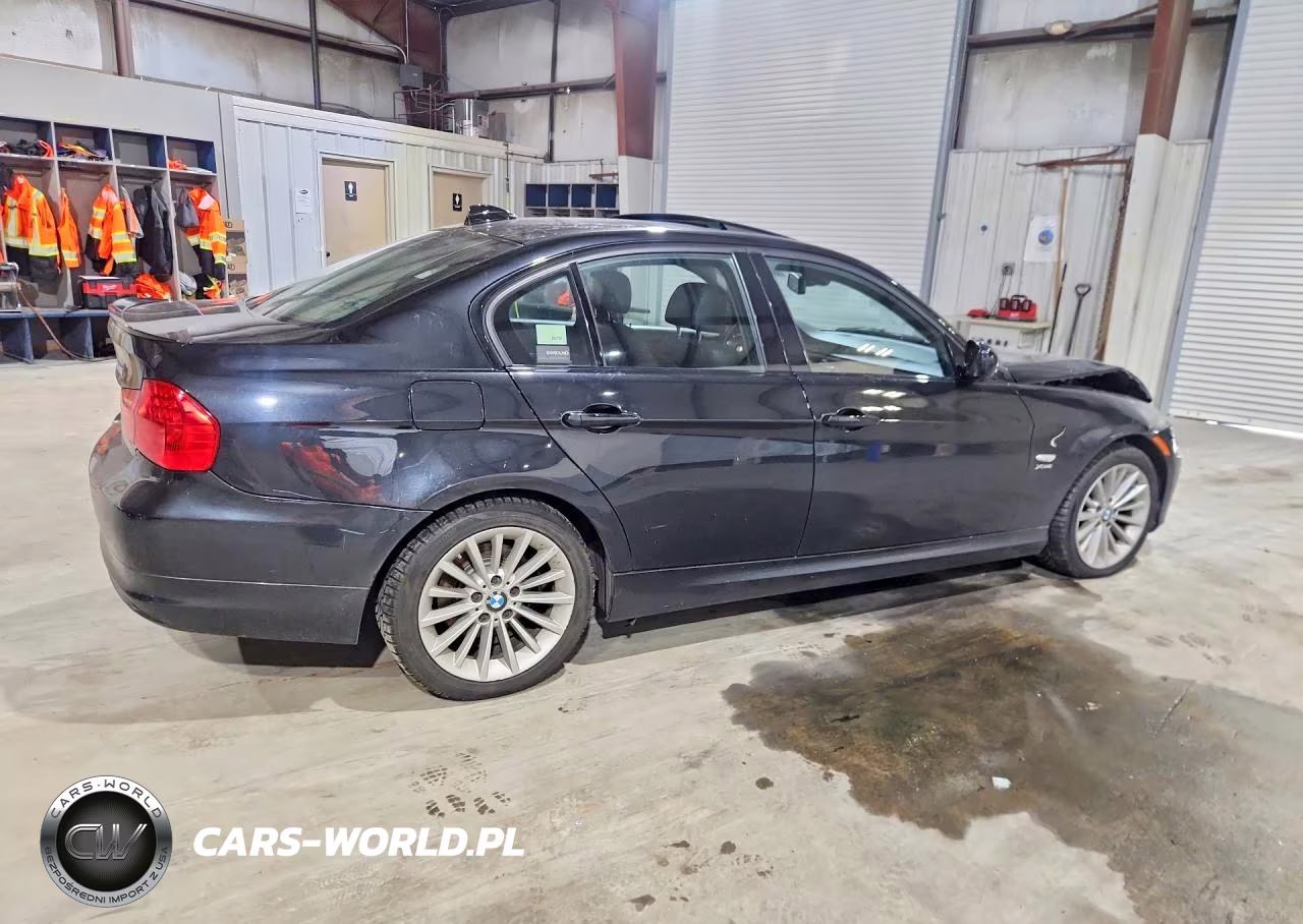2011 BMW 328 Xi VIN:WBAPK7C50BA463601 - 3