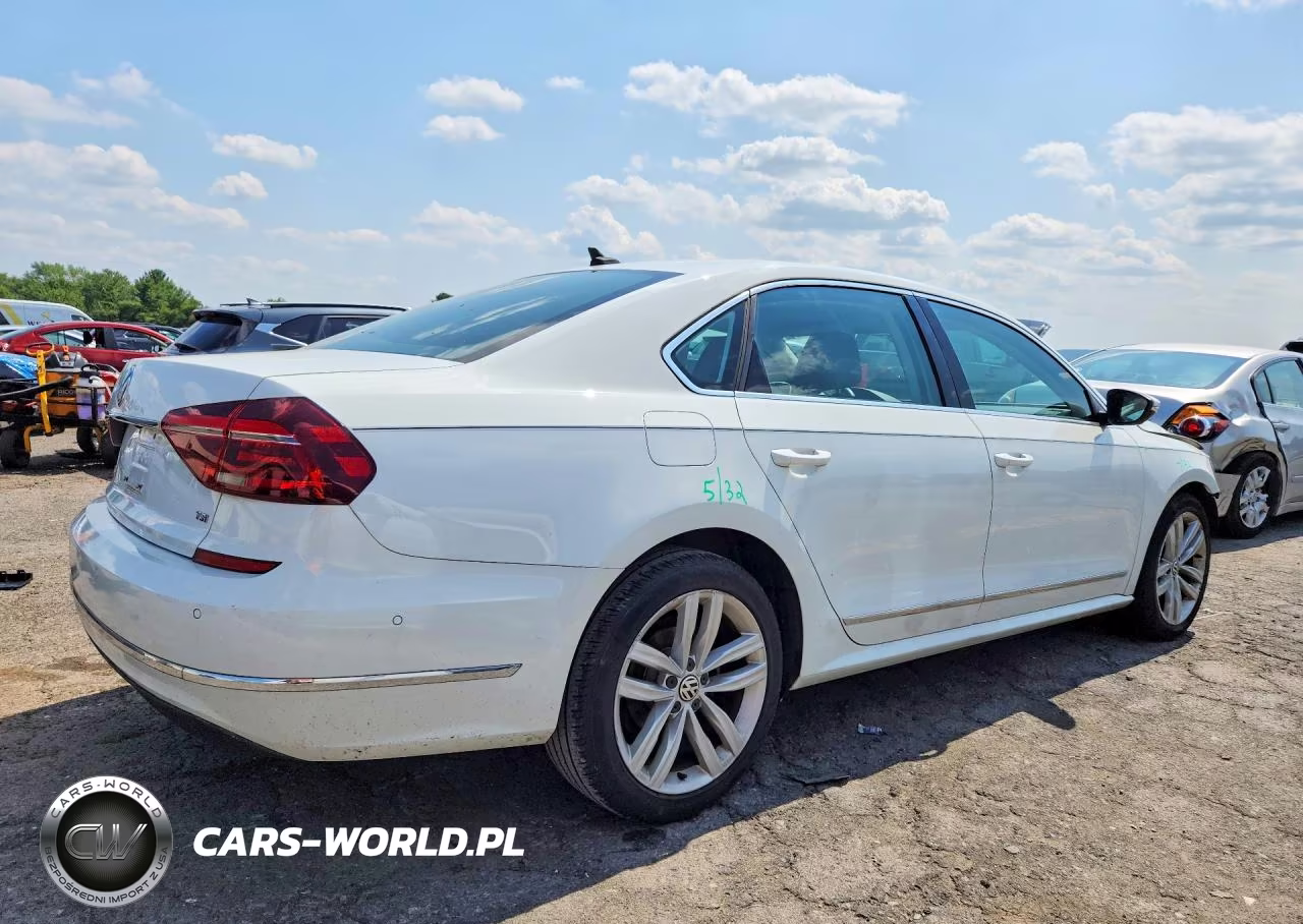 2018 Volkswagen Passat Sel Premium VIN:1VWCA7A30JC010908 - 3