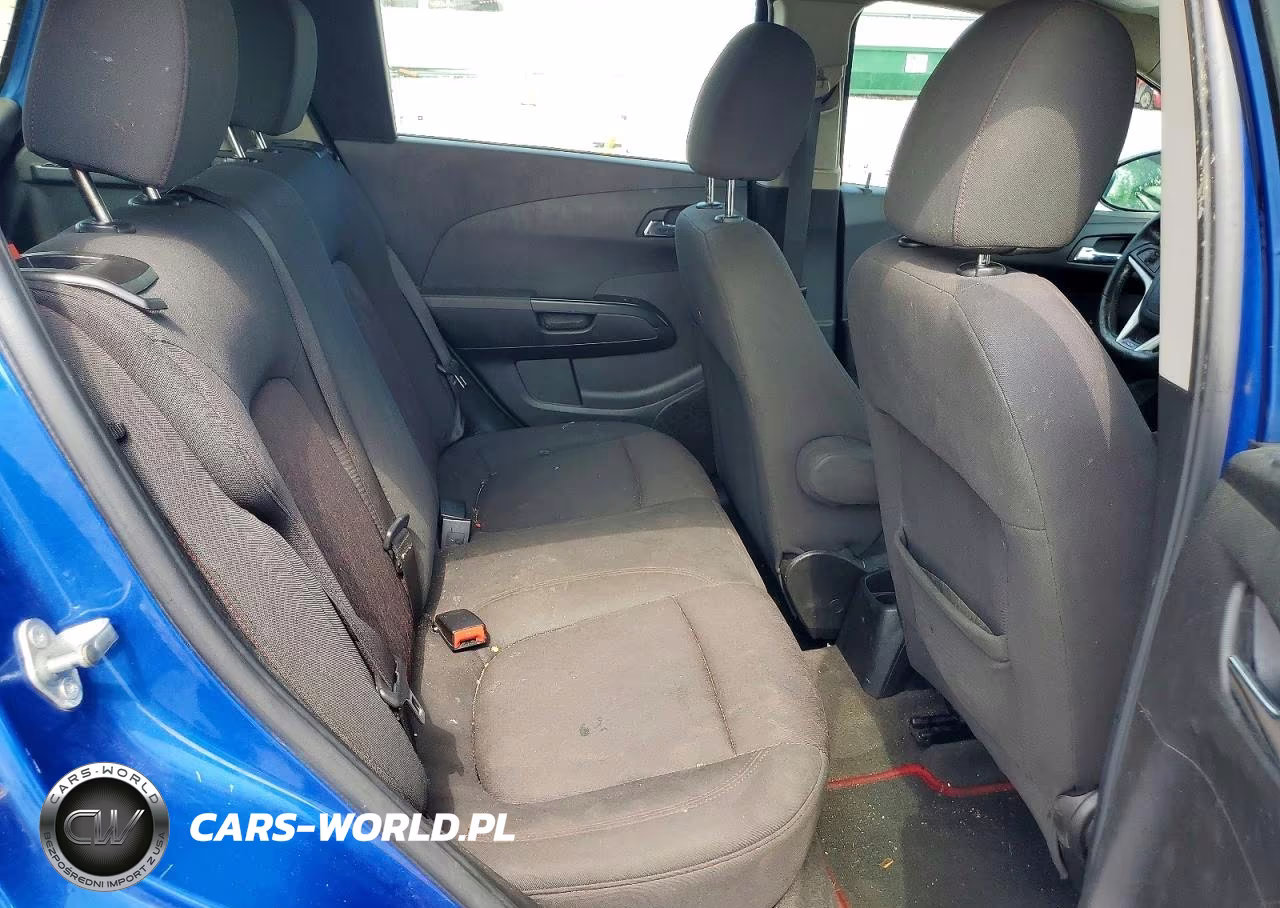2019 Chevrolet Sonic Lt VIN:1G1JD6SB3K4139604 - 10