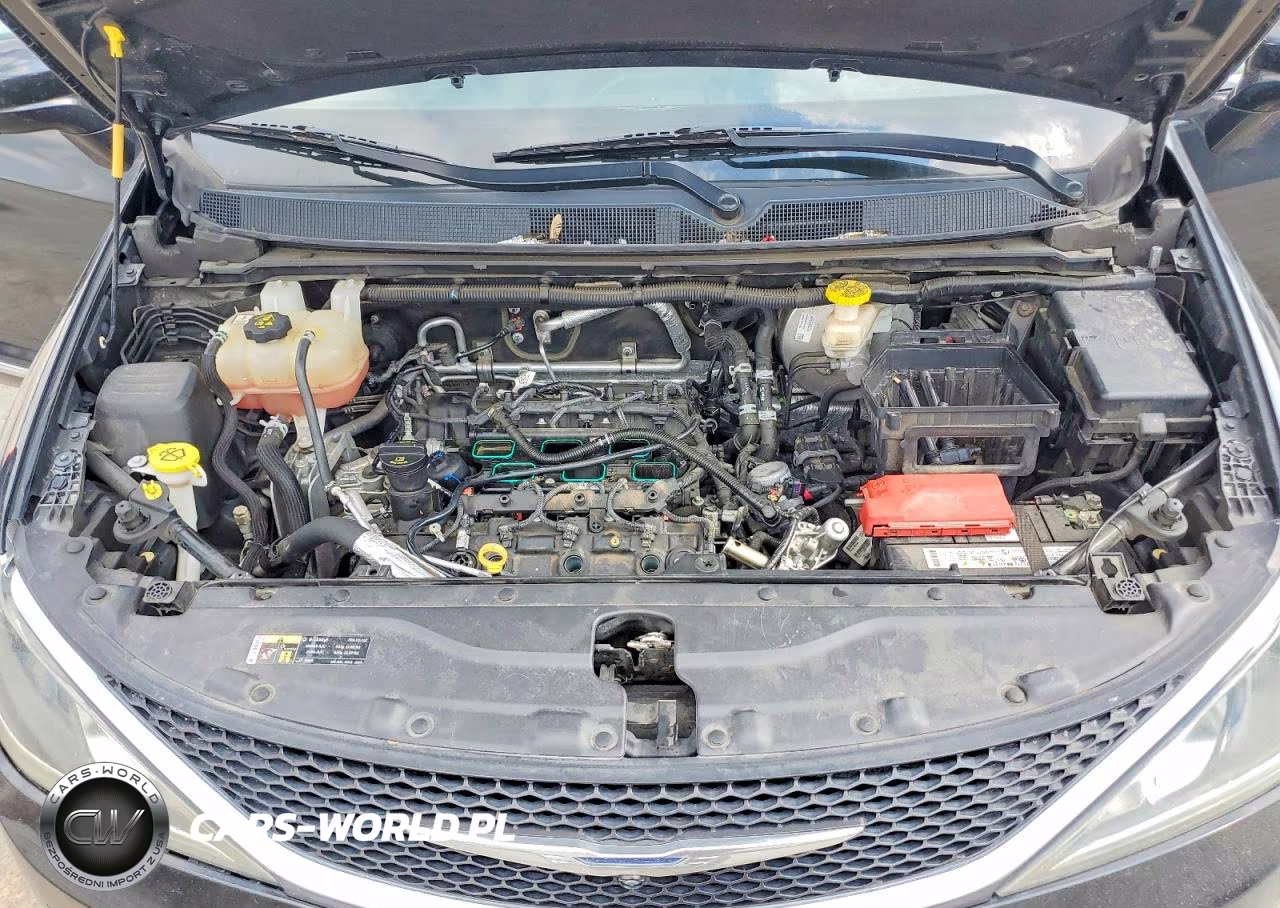 2017 Chrysler Pacifica Touring L Plus VIN:2C4RC1EG2HR543054 - 12