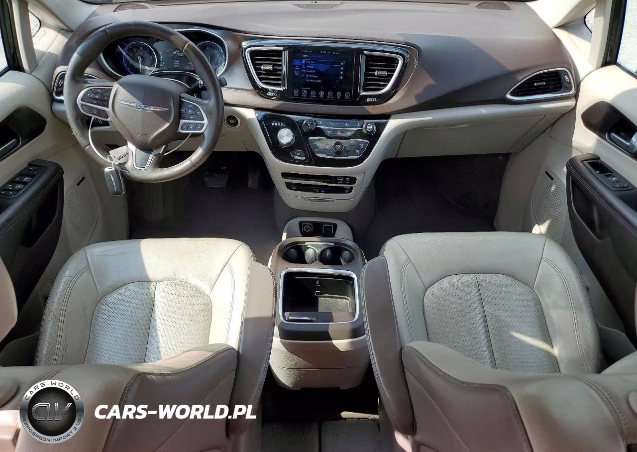 2017 Chrysler Pacifica Touring L Plus VIN:2C4RC1EG2HR543054 - 8