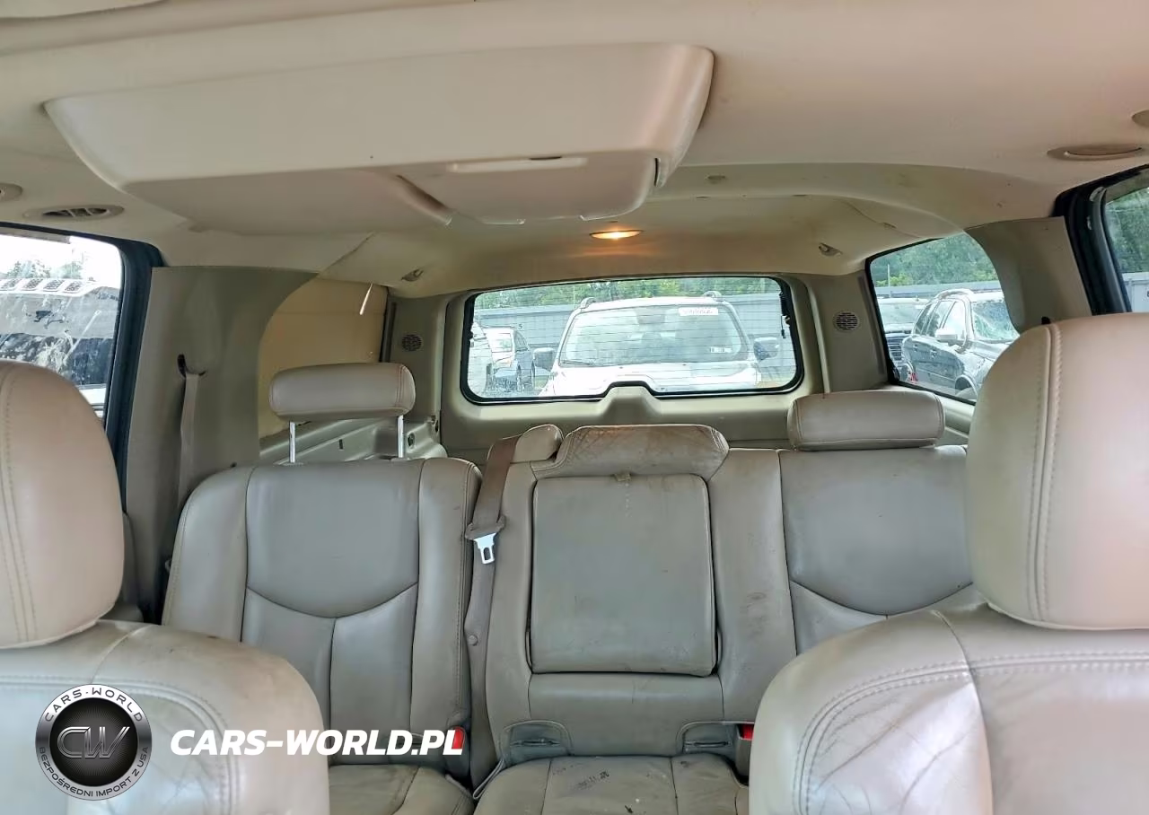 2005 Chevrolet Suburban K1500 VIN:3GNFK16Z35G164742 - 10