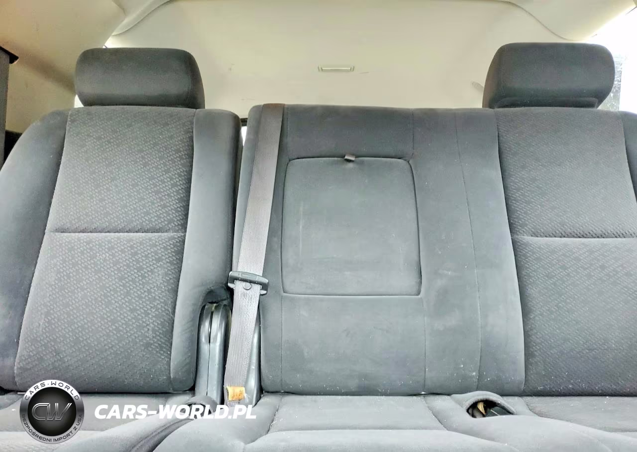 2007 Chevrolet Suburban C1500 VIN:1GNFC16037J207833 - 10