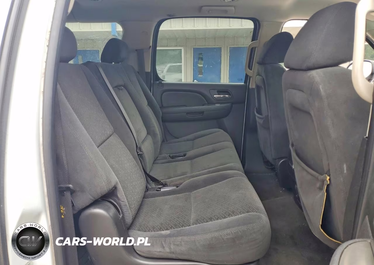 2007 Chevrolet Suburban C1500 VIN:1GNFC16037J207833 - 11