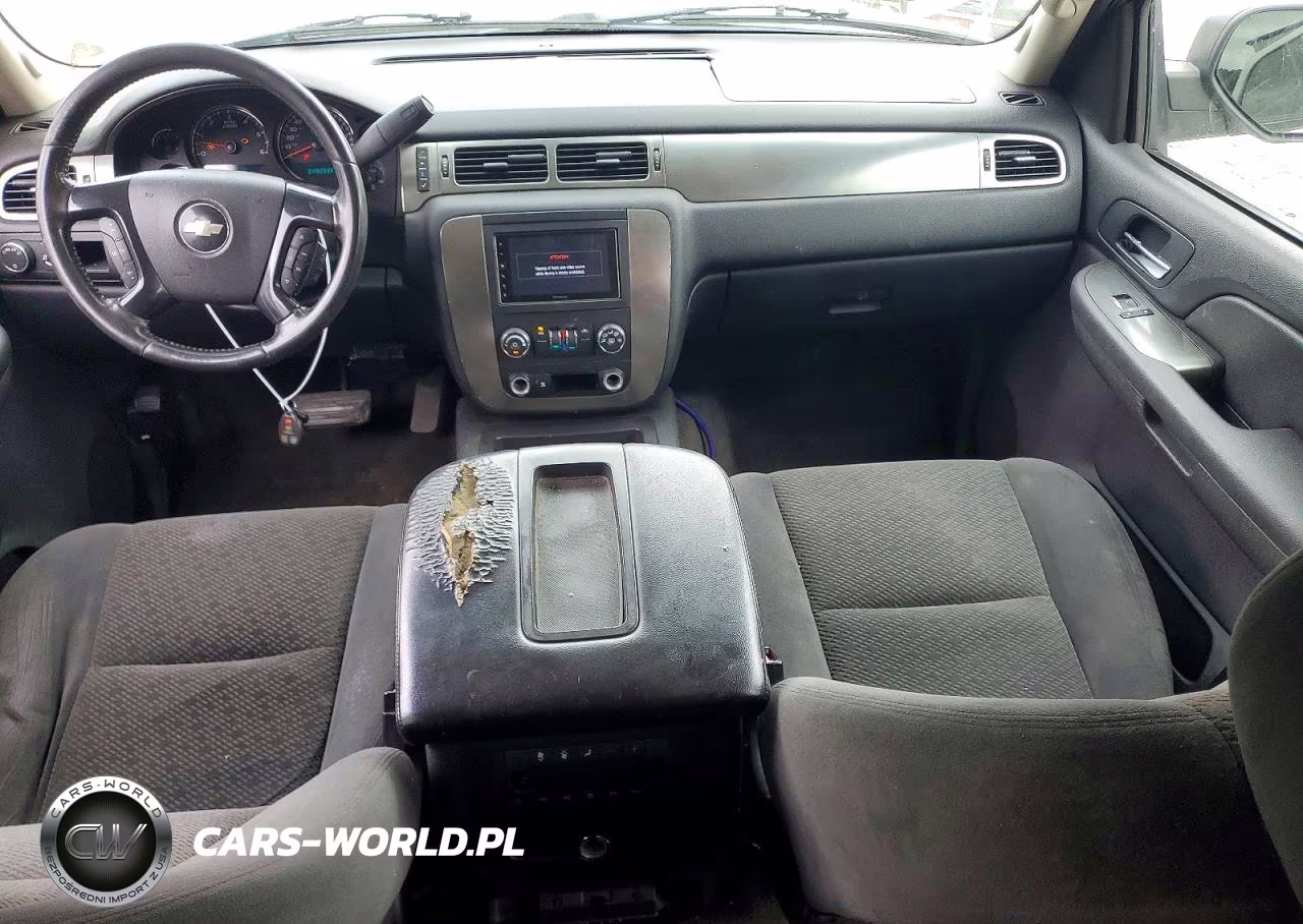 2007 Chevrolet Suburban C1500 VIN:1GNFC16037J207833 - 8