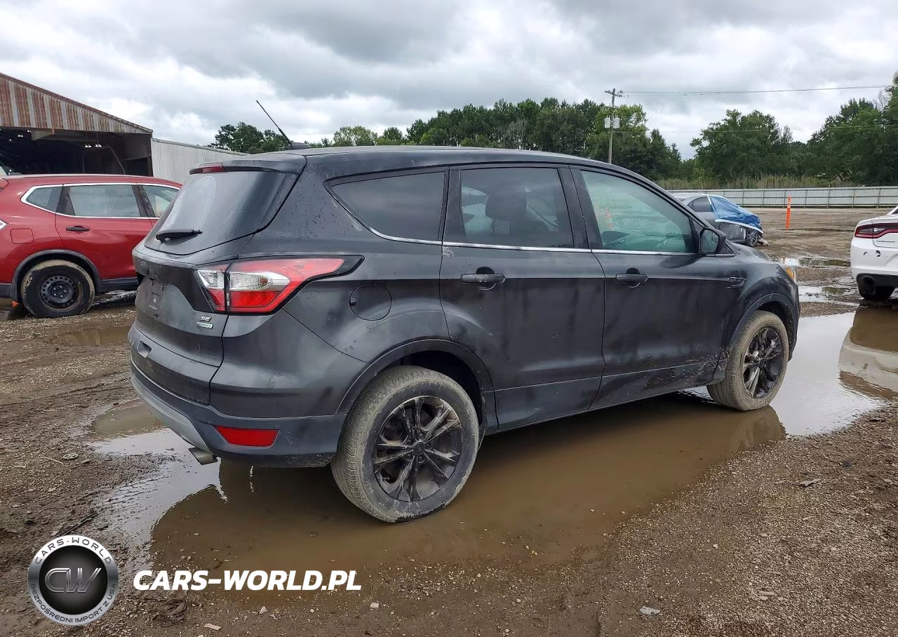 2017 Ford Escape Se VIN:1FMCU0GD7HUE39626 - 3