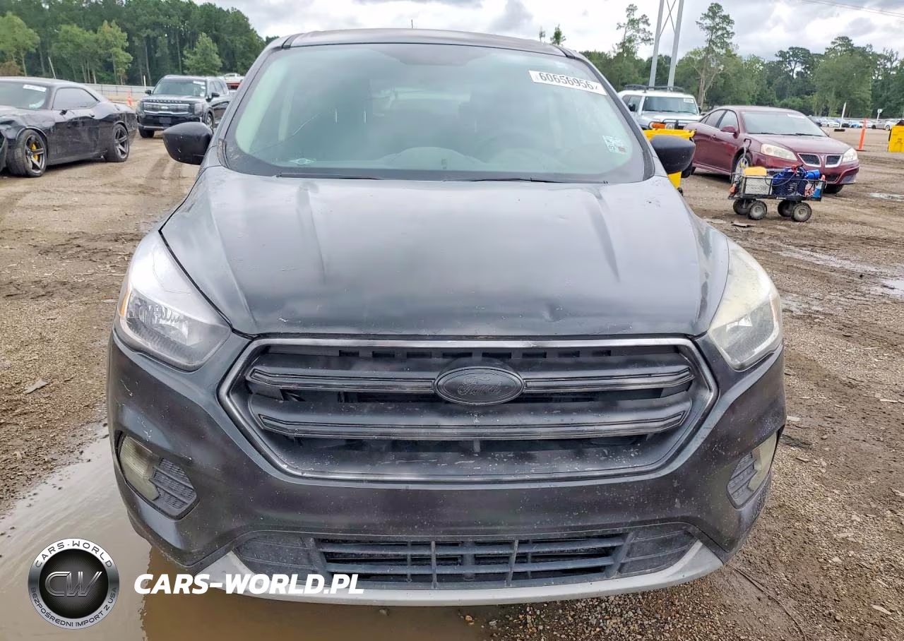 2017 Ford Escape Se VIN:1FMCU0GD7HUE39626 - 5