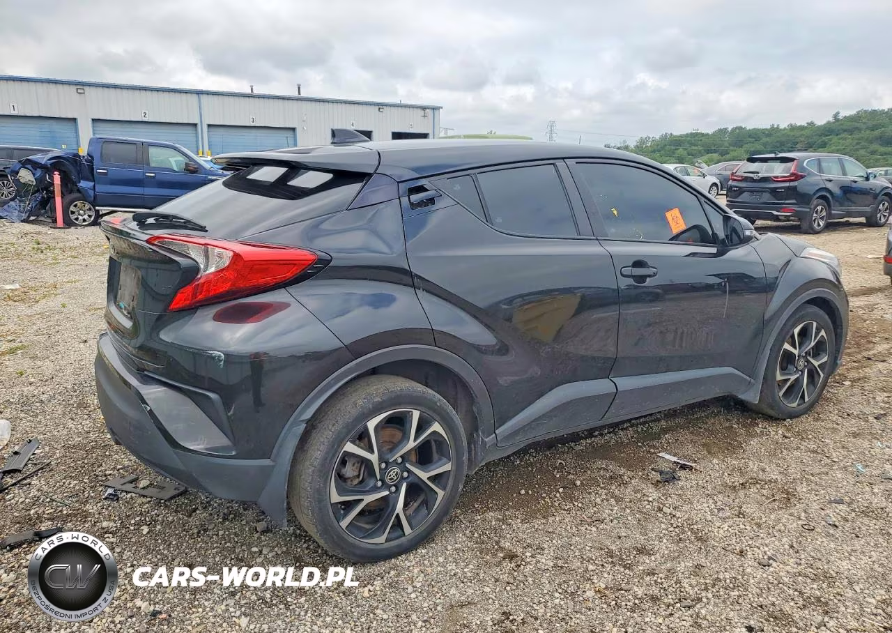 2021 Toyota C-Hr Xle VIN:NMTKHMBX3MR131637 - 3
