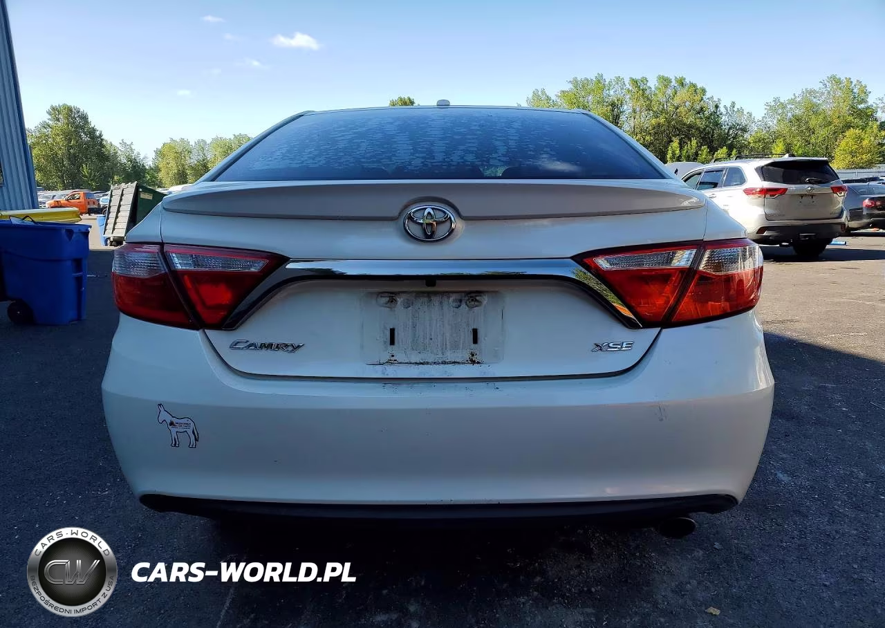 2016 Toyota Camry Xse VIN:4T1BF1FK9GU172628 - 6