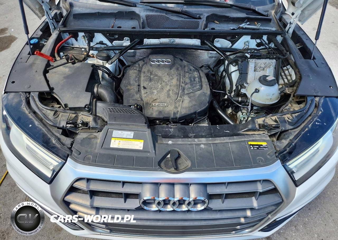 2018 Audi Q5 Premium VIN:WA1ANAFY4J2017053 - 12