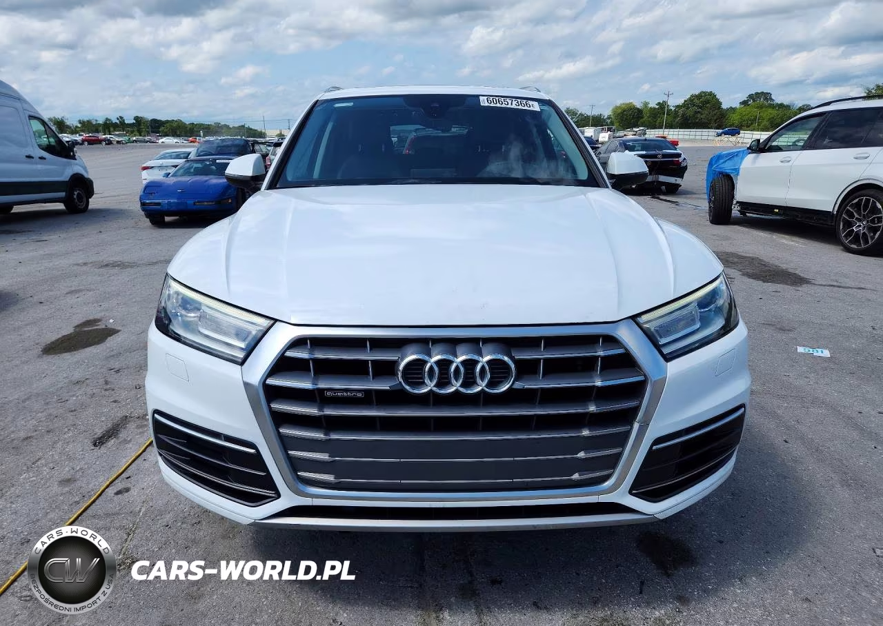 2018 Audi Q5 Premium VIN:WA1ANAFY4J2017053 - 5