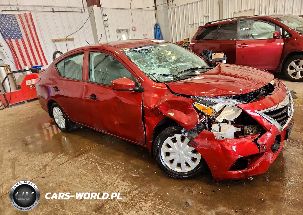2018 Nissan Versa S Plus VIN:3N1CN7AP8JL868242 - 4