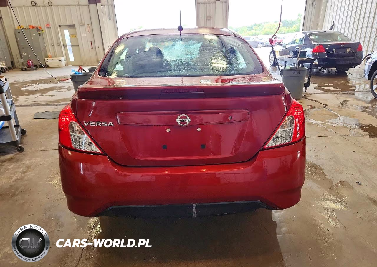 2018 Nissan Versa S Plus VIN:3N1CN7AP8JL868242 - 6
