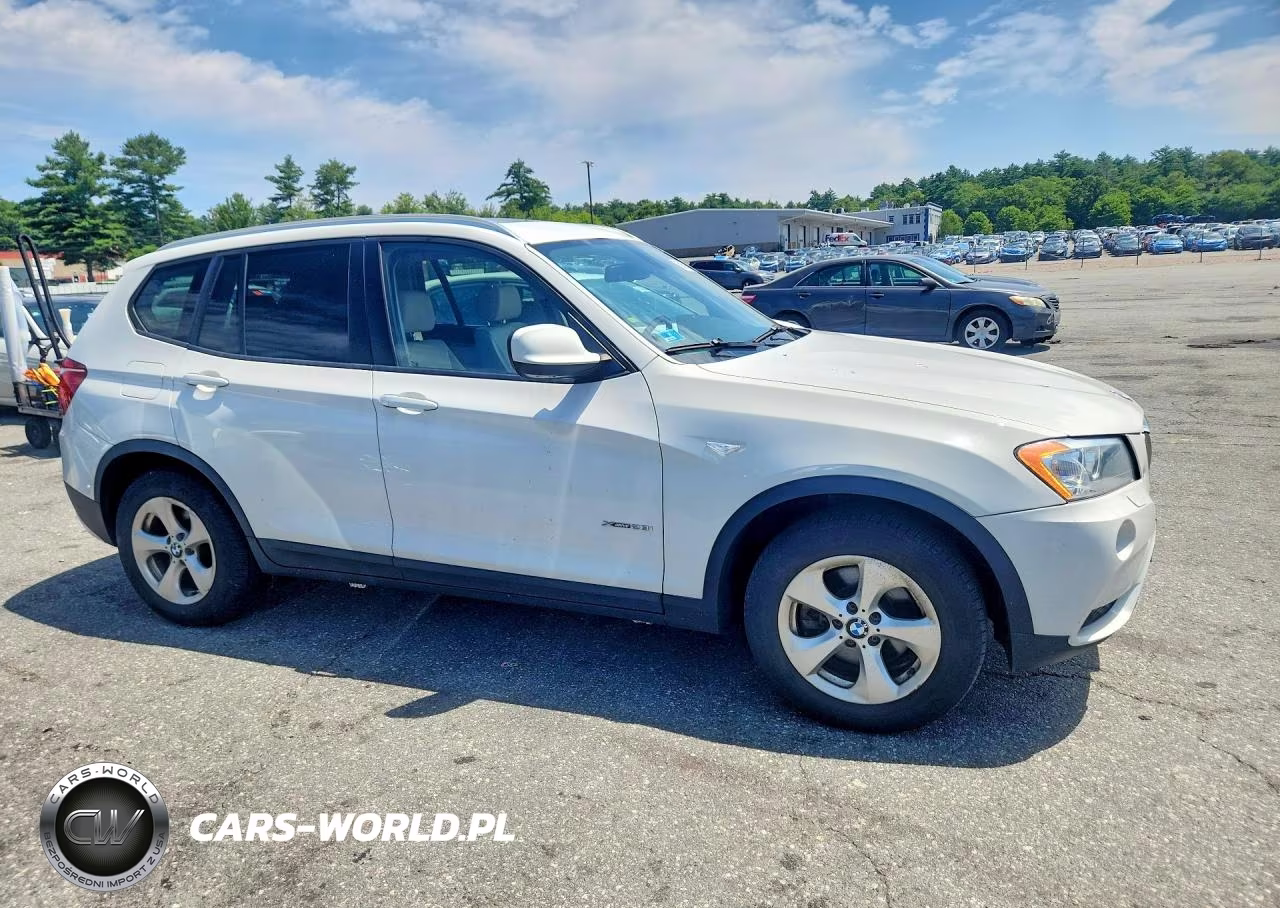 2011 BMW X3 xDrive28I VIN:5UXWX5C59BL701212 - 4