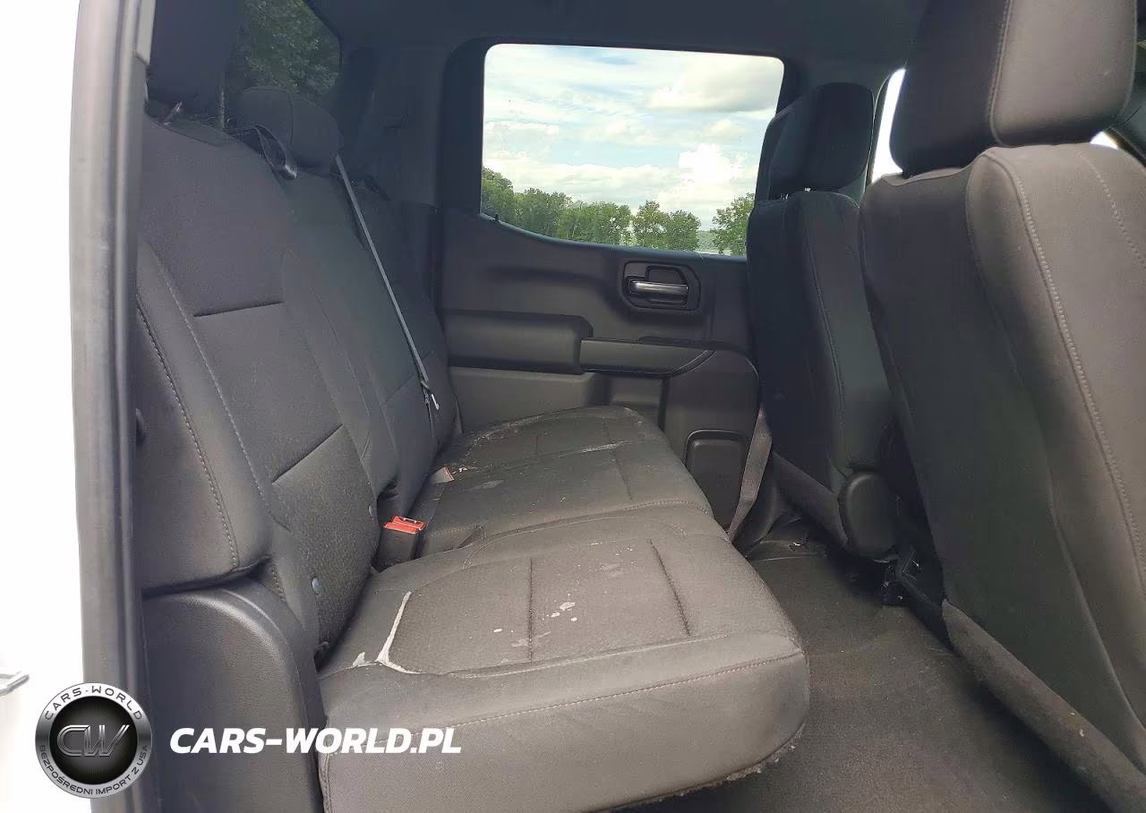2021 Chevrolet Silverado K1500 Custom VIN:3GCPYBEKXMG295798 - 10