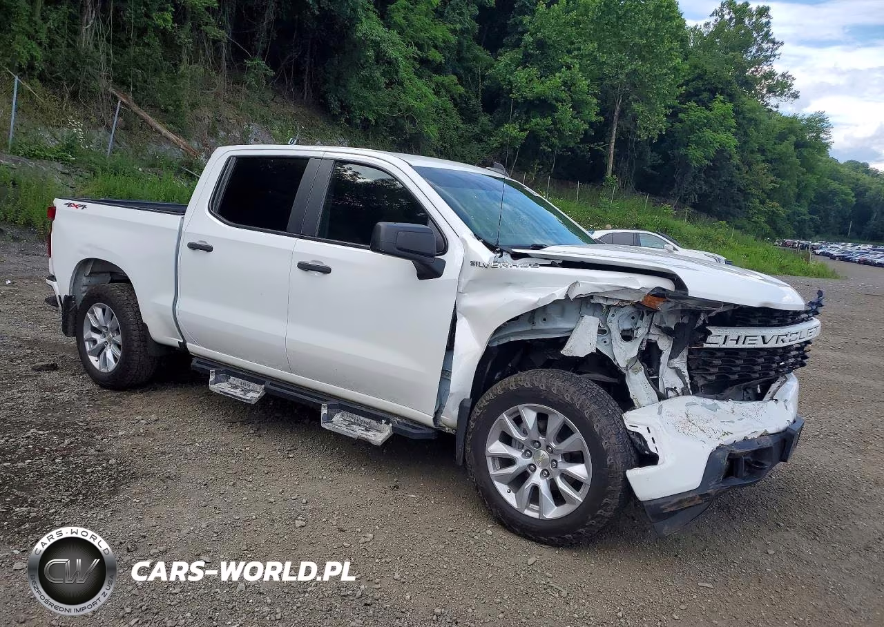 2021 Chevrolet Silverado K1500 Custom VIN:3GCPYBEKXMG295798 - 4